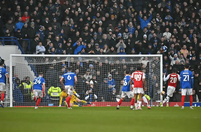 开云体育网页版登录-阿什顿批马杜埃凯点球失误，称其聪明反被聪明误|迪恩-阿什顿|朴茨茅斯|射门|枪手|阿森纳_新浪体育_新浪新闻