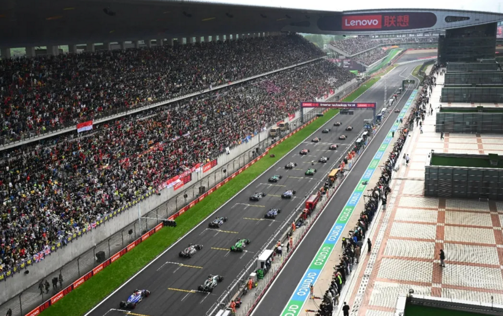 开云体育网页版登录-F1点燃上海赛事经济：330元到42800元门票全售罄，周边多家酒店一房难求